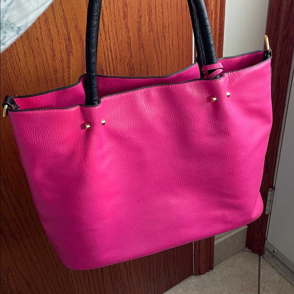 Large Pink Purse - Picture 9 of 13